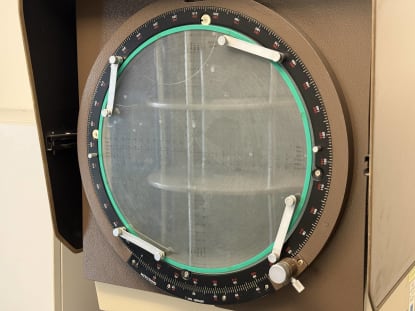 Profile projector + digital display - Image 7