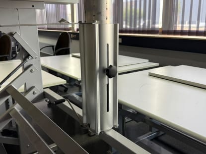 ORG-DELTA manuell höhenverstellbare Schreibtische mit 4 Stühlen - Image 7
