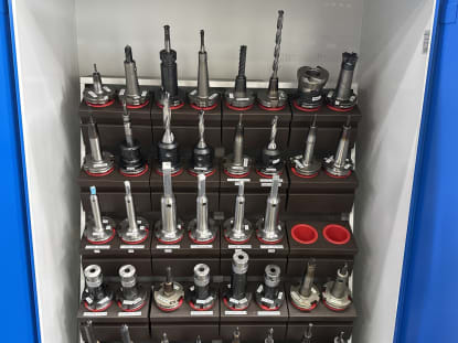 HAHN & KOLB Tool Cabinet with Contents - Image 2