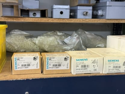 Posten Elektro-/Schaltschrankmaterial und elektrische Ersatzteile - Image 8