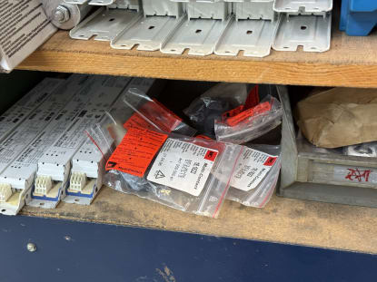 Posten Elektro-/Schaltschrankmaterial und elektrische Ersatzteile - Image 65