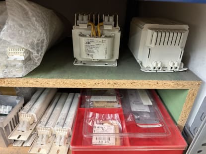 Posten Elektro-/Schaltschrankmaterial und elektrische Ersatzteile - Image 70