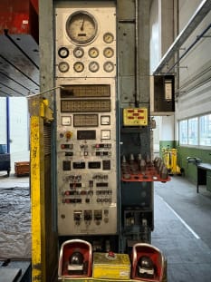 SCHULER P4 E2 SQ 1200 Mechanische Presse