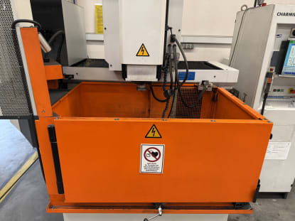 CHARMILLES TECHNOLOGIES Roboform 50 Sinker EDM Machine