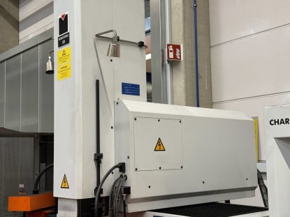 CHARMILLES TECHNOLOGIES Roboform 50 Senkerodiermaschine