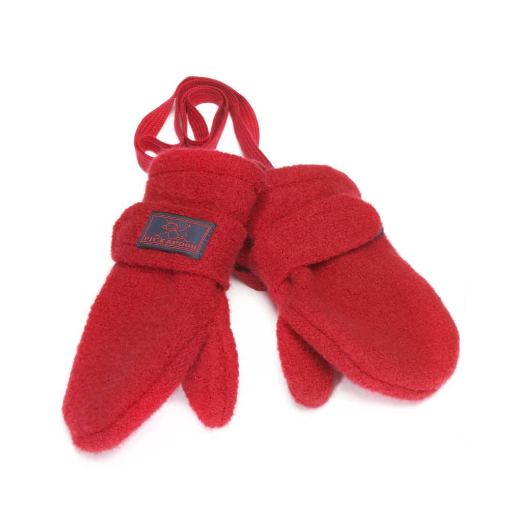 Gloves made of boiled wool red