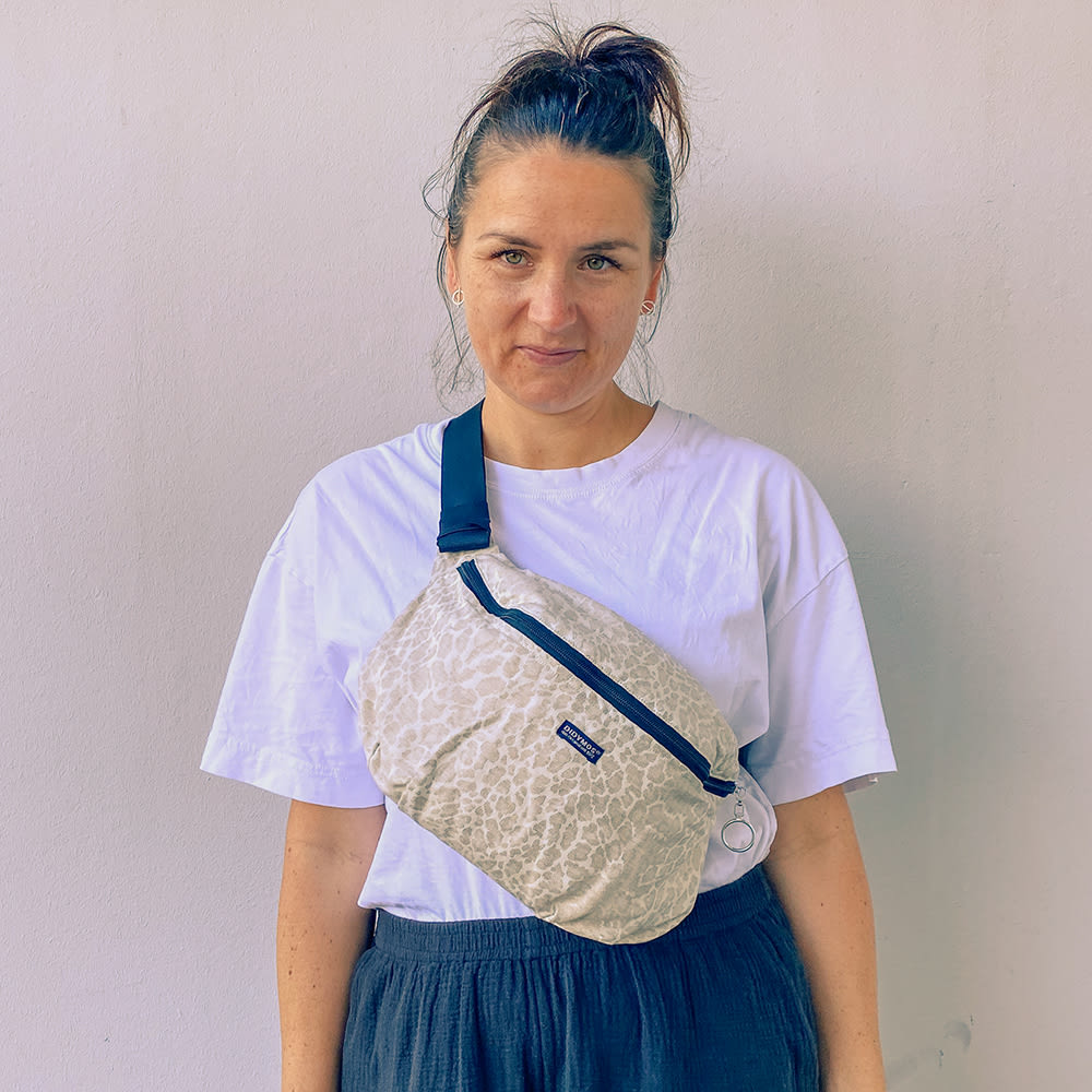 Moon Bag Leo Pure