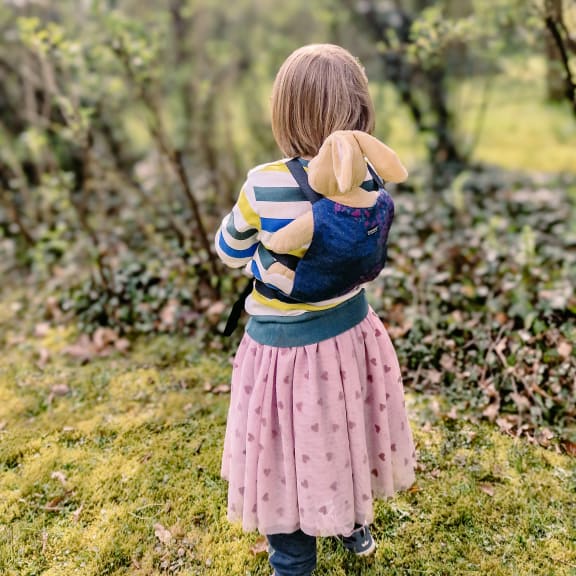 Doll Snap Mosaic Sparks in the Dark