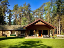 Privé gelegen bungalow met tennisbaan midden in de Veluwse bossen photo