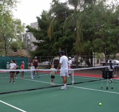 Clases de TENIS photo