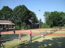 Tennisbaan valburg photo