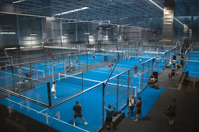 Iron X Deluxe Padel Club Sevilla photo