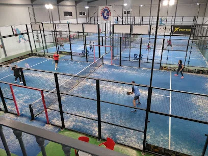 Padel indoor 15/30 photo