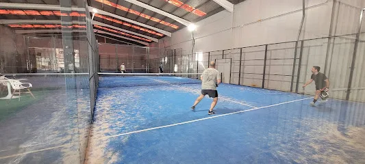 Indoor Pàdel Migmón photo