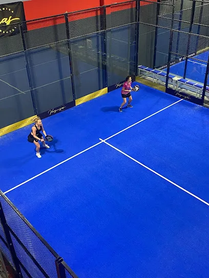 Indoor Huesca photo