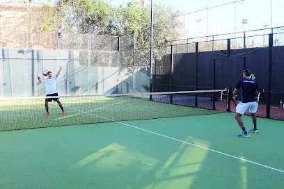 Club de pádel Miraflores photo