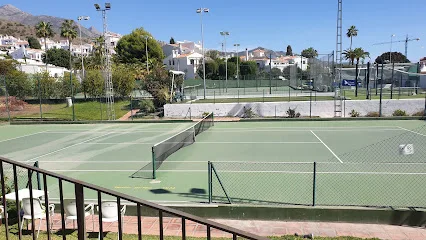 Club de Tenis y Padel la Raqueta Nerja photo