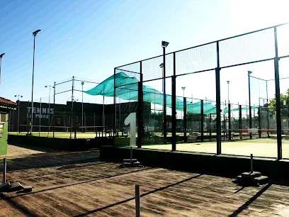La Plana Sports Club , tenis y pádel photo