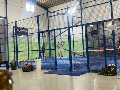 Pádel Indoor PYT Fran y Chemi Fuerteventura photo