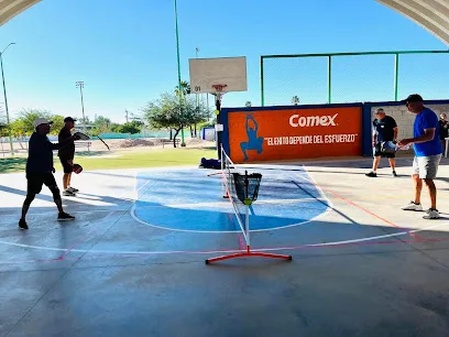 La Milla canchas techadas: basquetbol, pickleball y voleibol photo