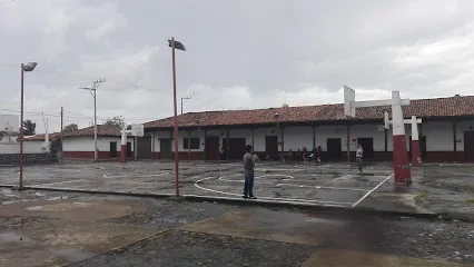 Canchas de básquetbol "La Plaza" photo