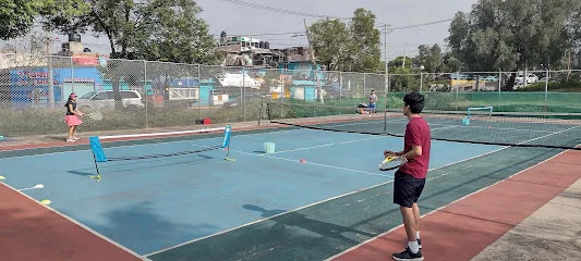 Tenis Belmont photo
