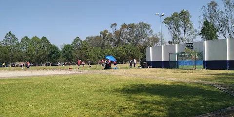 Centro Recreativo Universitario Vasco de Quiroga (CRUNVAQ) photo