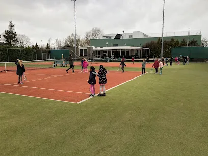 AT VANTAGE Tennis Academy photo