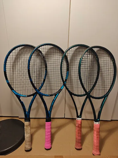 Cross&Main Tennis Stringing photo