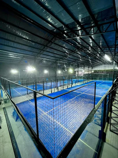 El garage padel photo