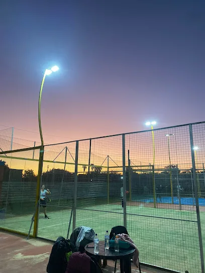 Las Palmeras Padel club photo