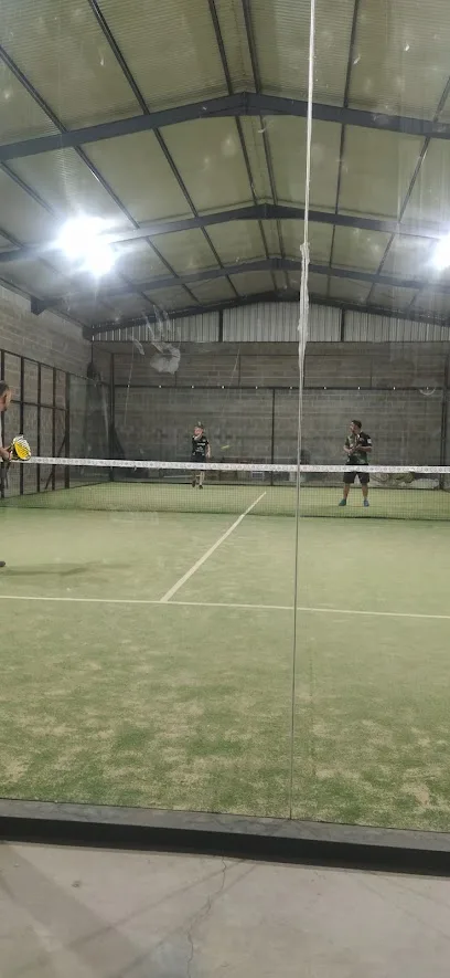 LE PADEL photo