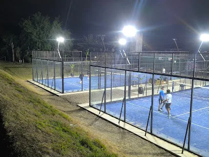 Chateau padel photo