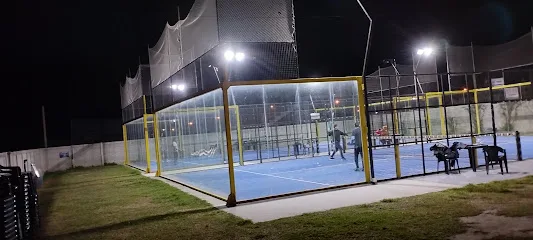 Punto de Oro padel club photo
