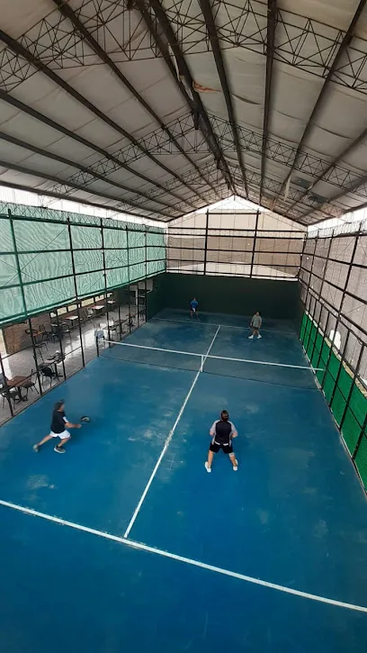 LA CAUTIVA PADEL photo