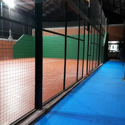 Estacion padel photo