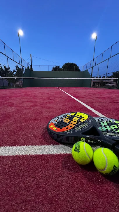 Cancha de Padel photo