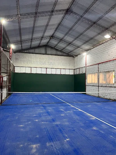 Carpinchos Padel photo