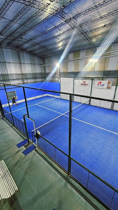 PADEL LIMITES | TRISTÁN SUÁREZ photo