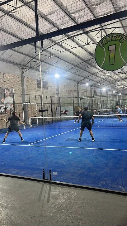 El Triunfo Olavarria canchas de pádel photo