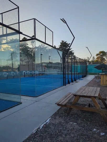 Cancha de pádel Polideportivo Monte Hermoso photo