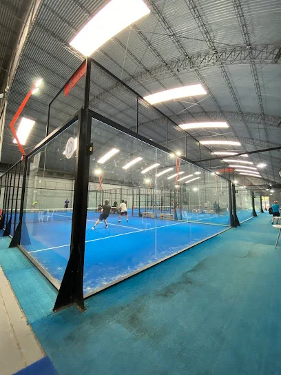 Academia de padel Winpadel photo