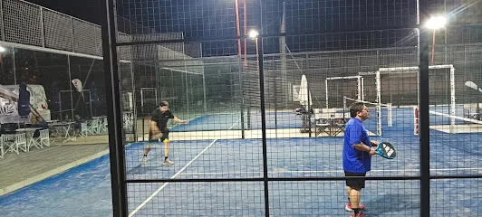 West Club - Padel & Futbol (Centro de San Rafael) photo
