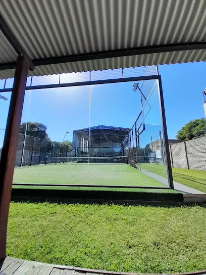 Court central padel photo