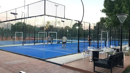 Padel y Pickleball Marinas Golf photo