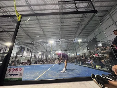 Padel Center La Costa P4 photo