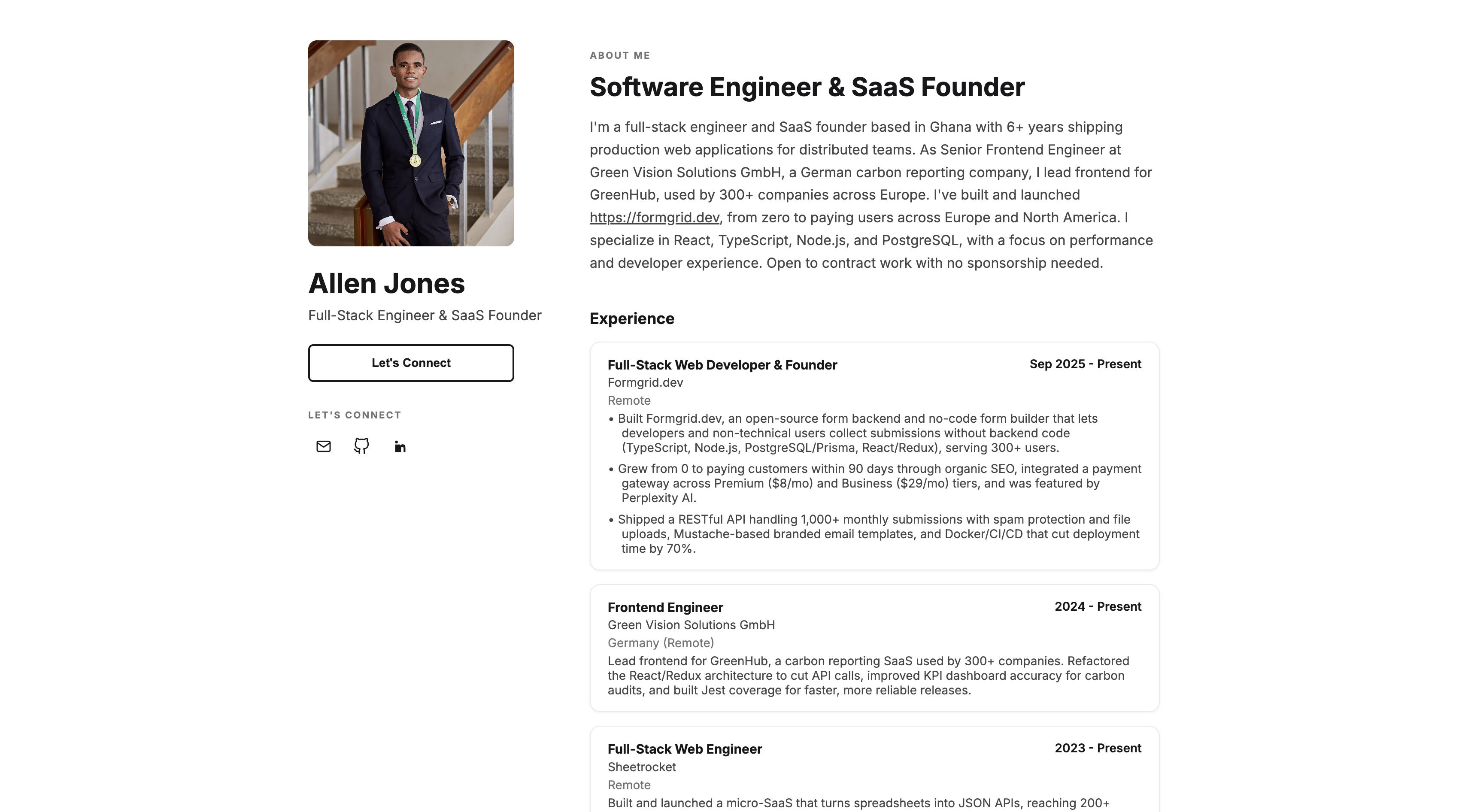 Light Background Portfolio Website preview: portfolio layout with profile, experience, and contact form