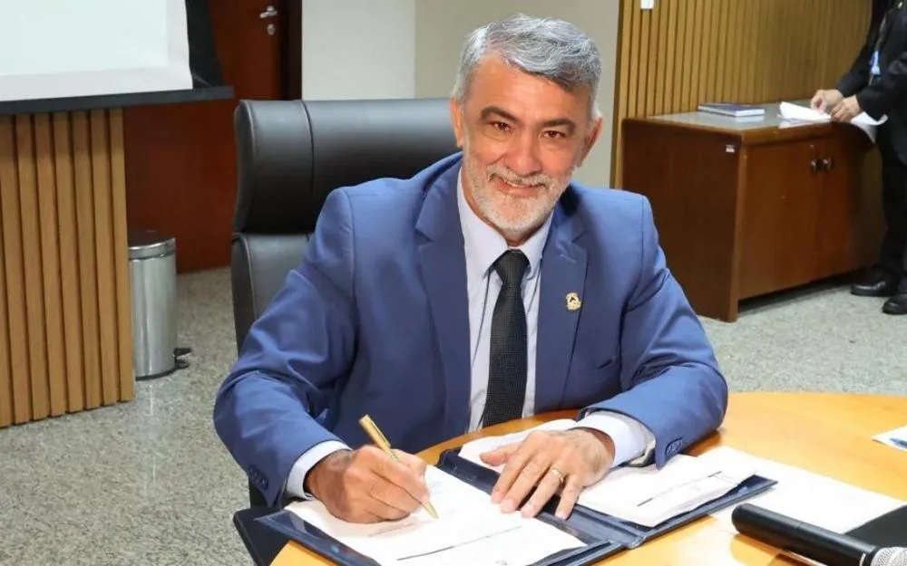 Eleições: Amélio Cayres deixa mesmo o Republicanos e decide se filiar ao MDB de Guimarães na próxima terça, 31