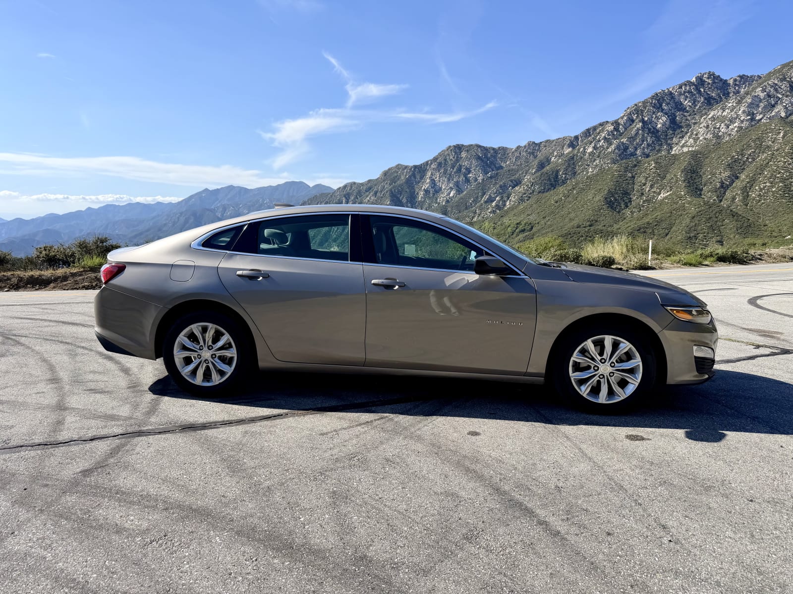 2022 Chevrolet Malibu LT — thumbnail 3