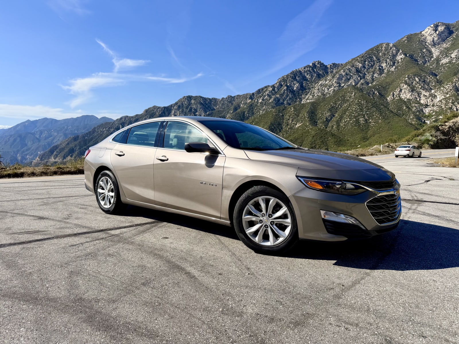 2022 Chevrolet Malibu LT — thumbnail 2
